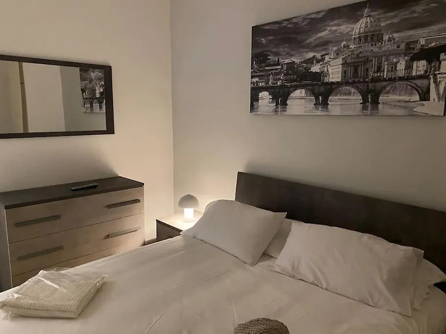 Holiday home Roma Tiburtino, Wifi Netflix Sport Ac 10 Min Metro Villa Italy
