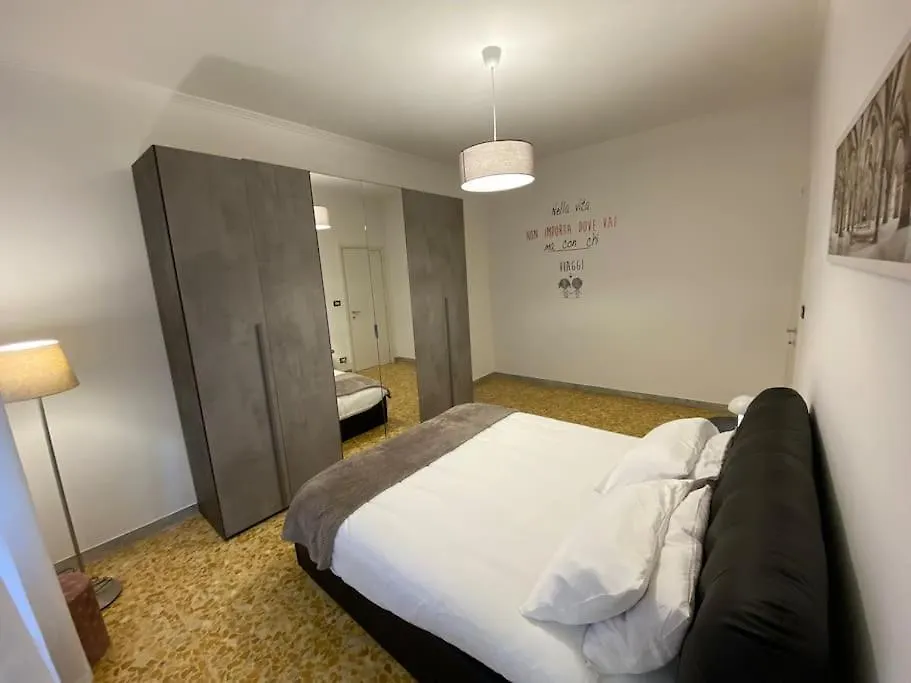 Roma Tiburtino, Wifi Netflix Sport Ac 10 Min Metro Villa Holiday home