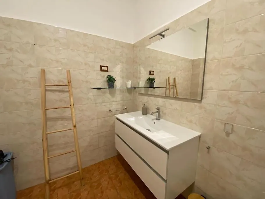 Roma Tiburtino, Wifi Netflix Sport Ac 10 Min Metro Villa 0*, Rome Italy