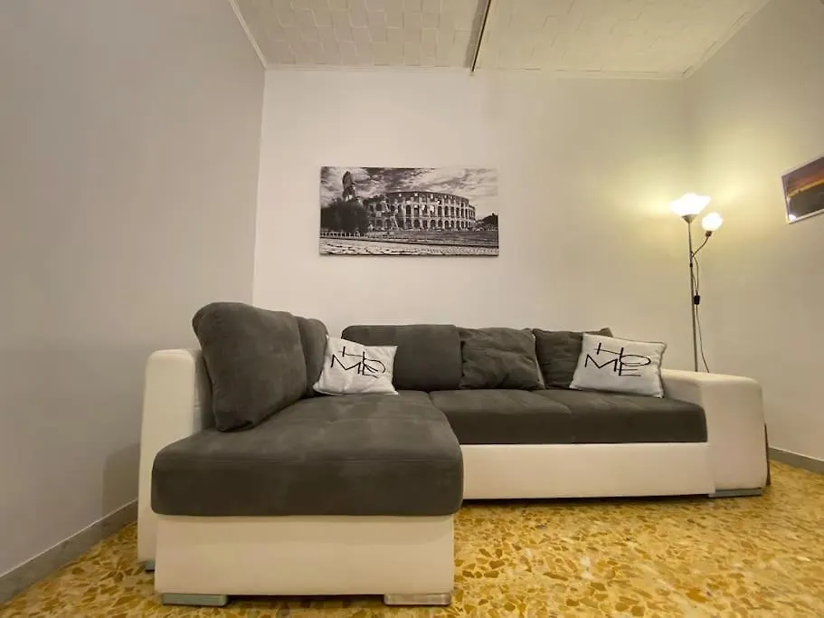 Roma Tiburtino, Wifi Netflix Sport Ac 10 Min Metro Villa Holiday home Rome
